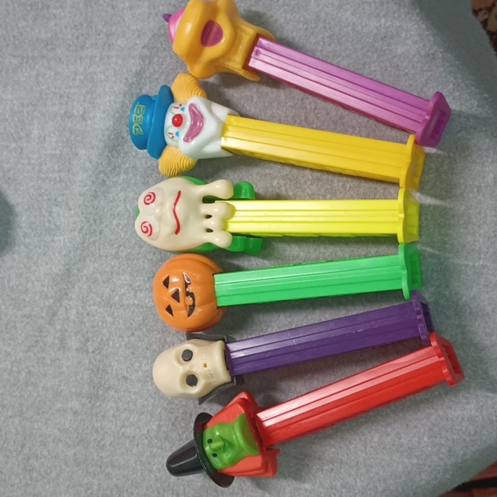 Vintage PEZ Halloween Lot of 6 Candy Dispensers
